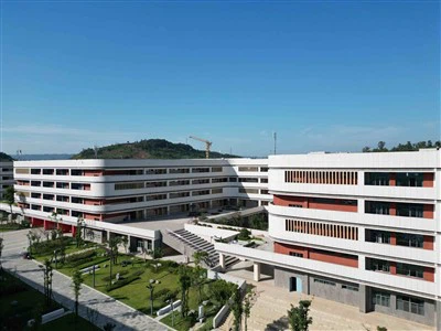 Elastyczne arkusze okładzinowe z kamienia wapiennego